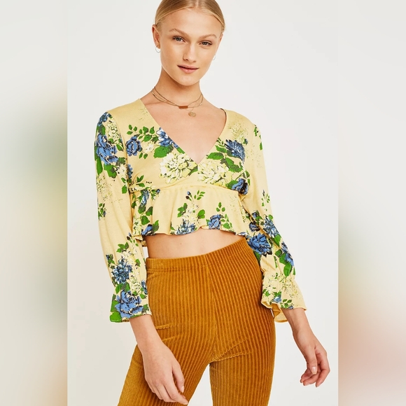 Urban Outfitters Yellow Blue Blossom Marigold Crop Top Women's Size Large L - Picture 11 of 11